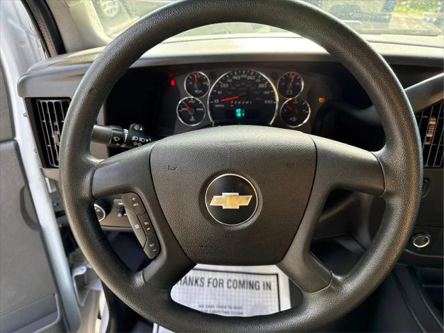 2022 Chevrolet Express Cargo Van RWD 2500 Regular Wheelbase WT