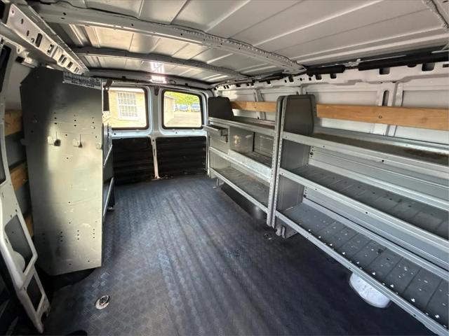 2022 Chevrolet Express Cargo Van RWD 2500 Regular Wheelbase WT
