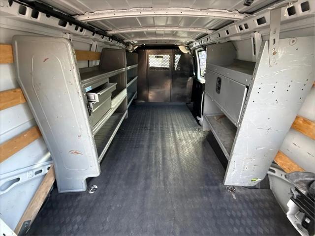 2022 Chevrolet Express Cargo Van RWD 2500 Regular Wheelbase WT