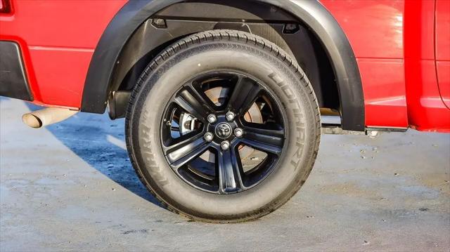 2024 Ram 1500 Classic Warlock Crew Cab 4x2 5'7" Box