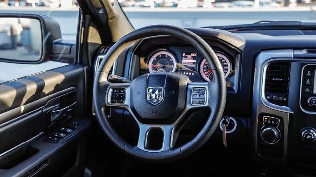 2024 Ram 1500 Classic Warlock Crew Cab 4x2 5'7" Box