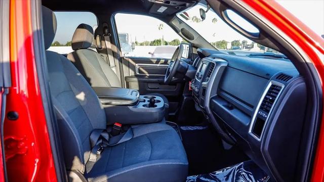 2024 Ram 1500 Classic Warlock Crew Cab 4x2 5'7" Box