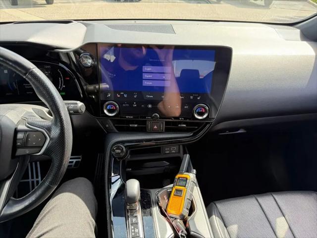2024 Lexus NX F SPORT Handling