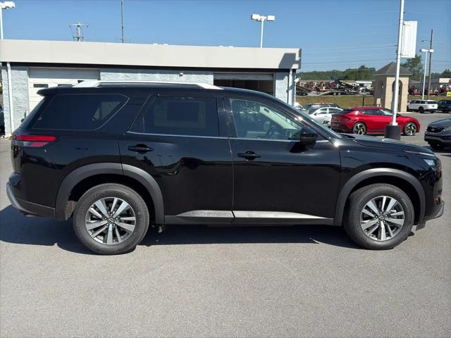 2025 Nissan Pathfinder SL 4WD