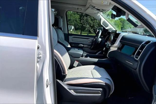 2025 Ram 1500 Tungsten Crew Cab 4x4 5'7" Box