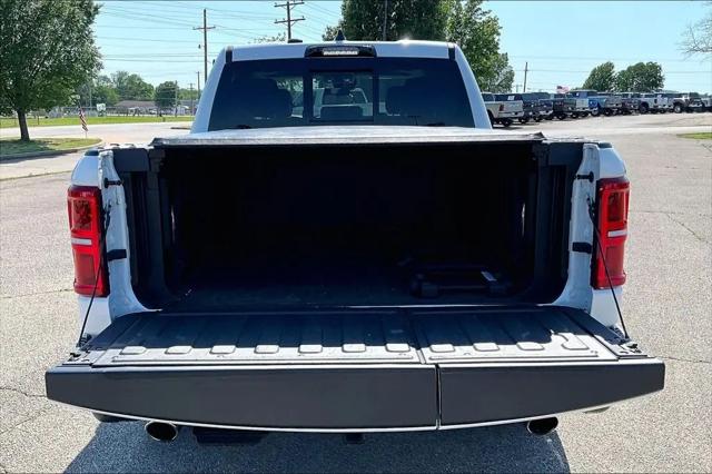 2025 Ram 1500 Tungsten Crew Cab 4x4 5'7" Box