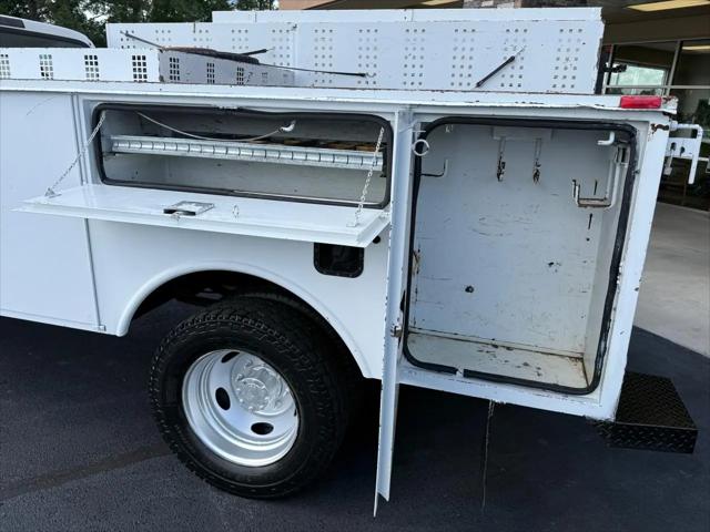 2004 Ford F-450 XL