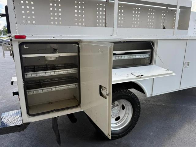 2004 Ford F-450 XL