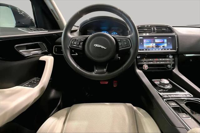 2017 Jaguar F-PACE 35t Prestige