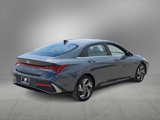 2025 Hyundai Elantra Hybrid Limited