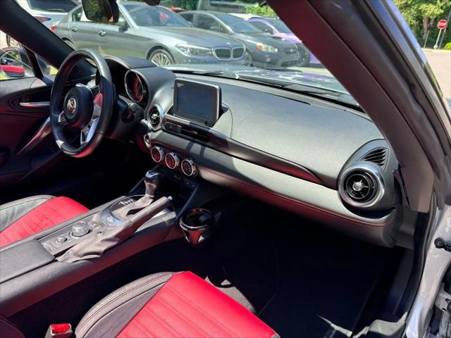 2019 Fiat 124 Spider Abarth
