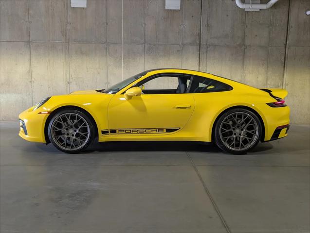 2022 Porsche 911 Carrera