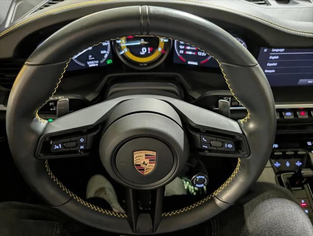 2022 Porsche 911 Carrera
