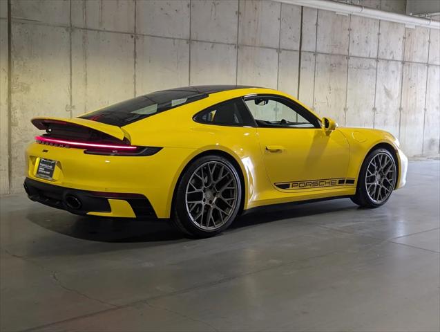 2022 Porsche 911 Carrera