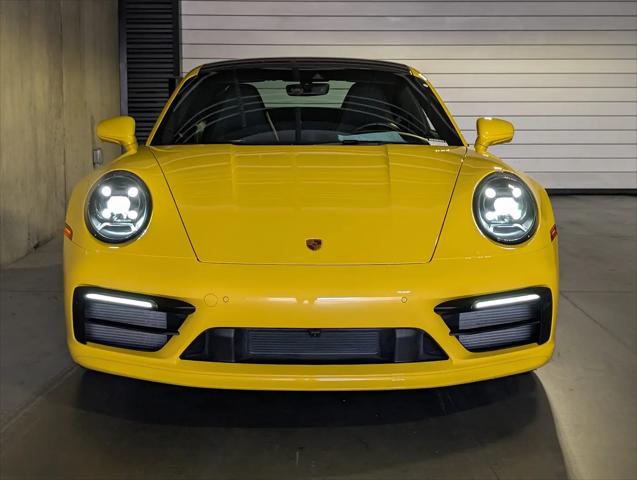2022 Porsche 911 Carrera