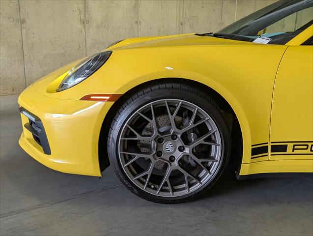 2022 Porsche 911 Carrera