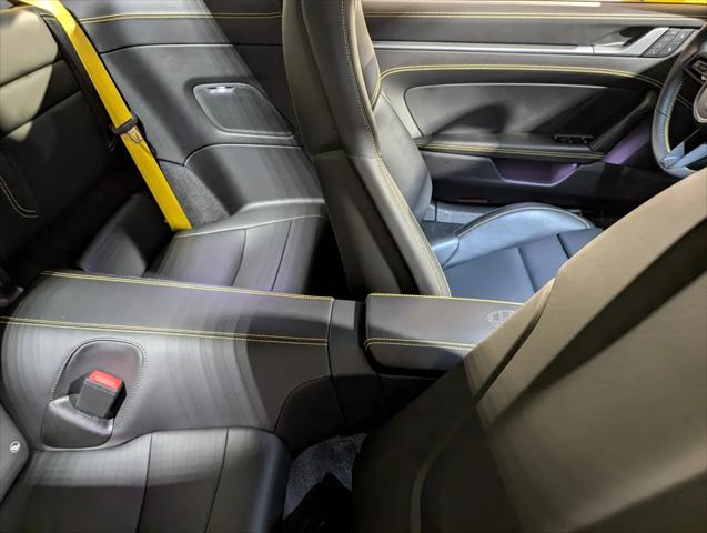 2022 Porsche 911 Carrera