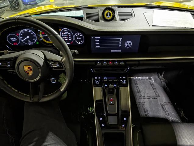 2022 Porsche 911 Carrera