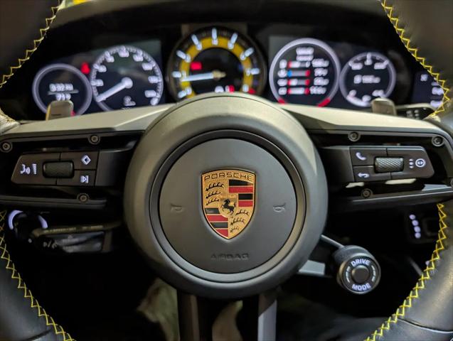 2022 Porsche 911 Carrera