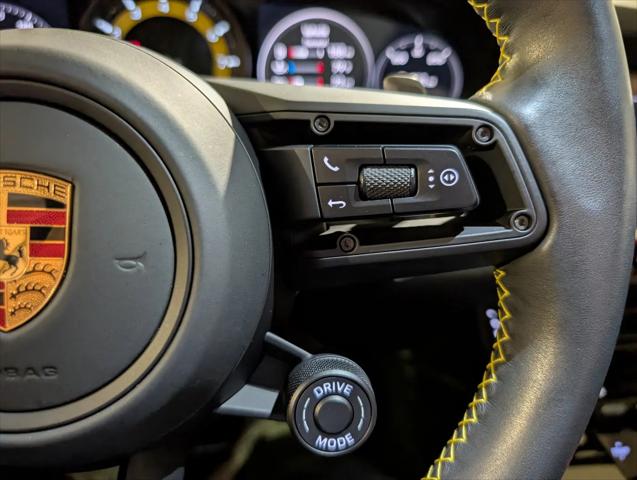 2022 Porsche 911 Carrera