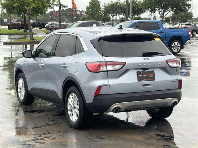 2022 Ford Escape SE Hybrid