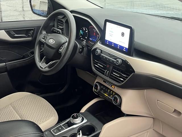 2022 Ford Escape SE Hybrid