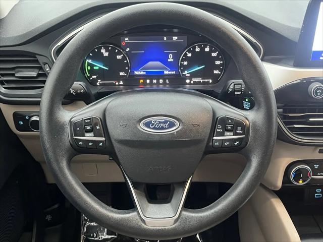 2022 Ford Escape SE Hybrid