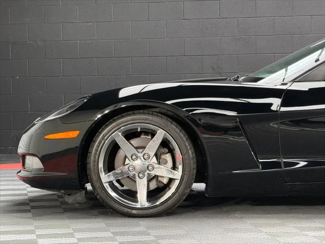 2005 Chevrolet Corvette Base