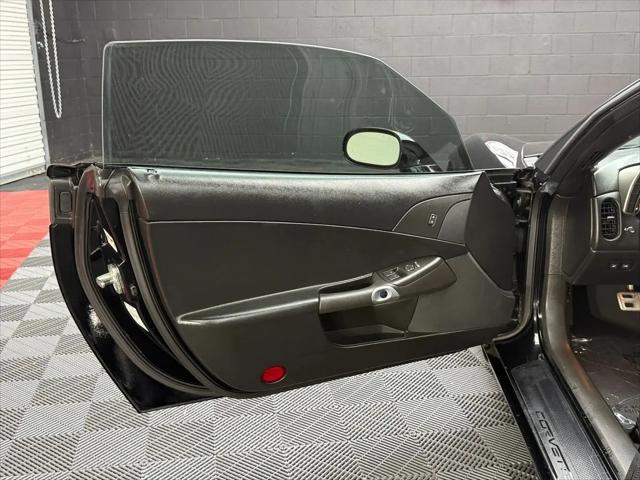 2005 Chevrolet Corvette Base