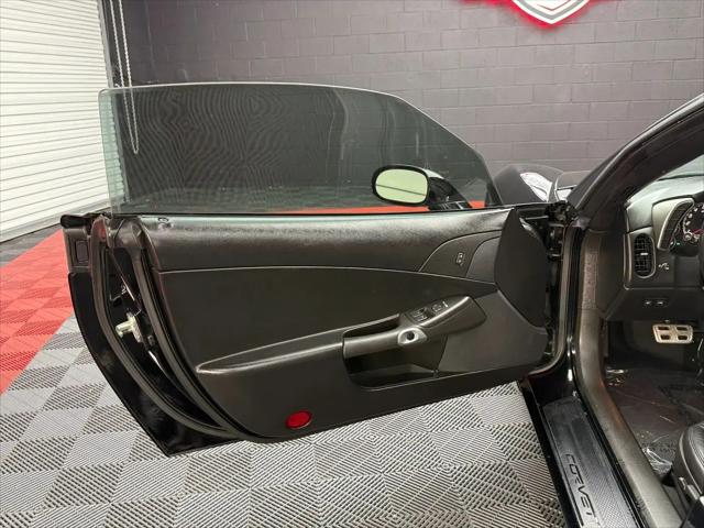 2005 Chevrolet Corvette Base