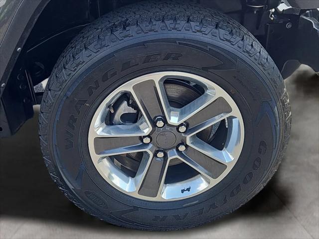 2022 Jeep Wrangler Unlimited Sahara 4x4
