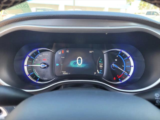 2024 Chrysler Pacifica Hybrid Select