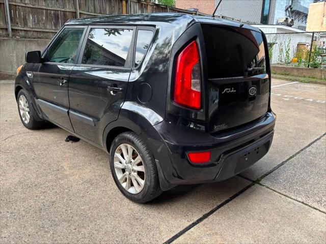 2013 Kia Soul Base