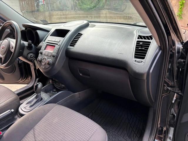 2013 Kia Soul Base