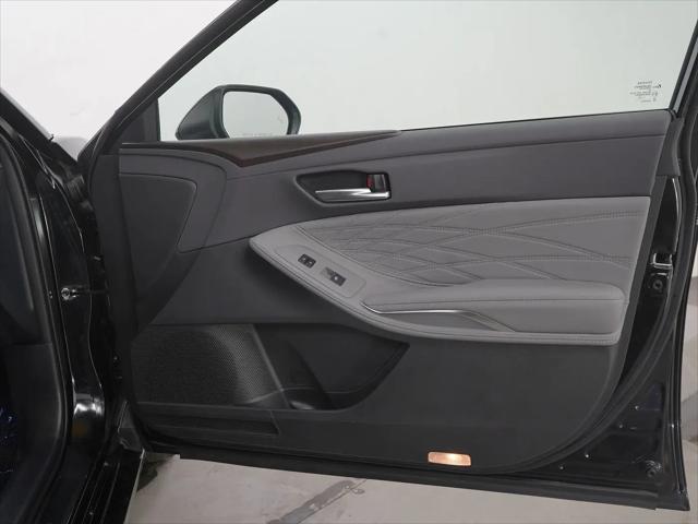 2021 Toyota Avalon Limited Hybrid