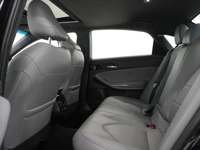 2021 Toyota Avalon Limited Hybrid