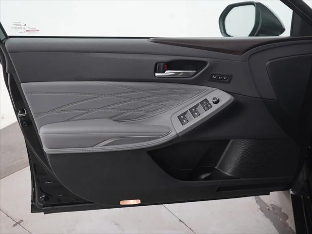 2021 Toyota Avalon Limited Hybrid