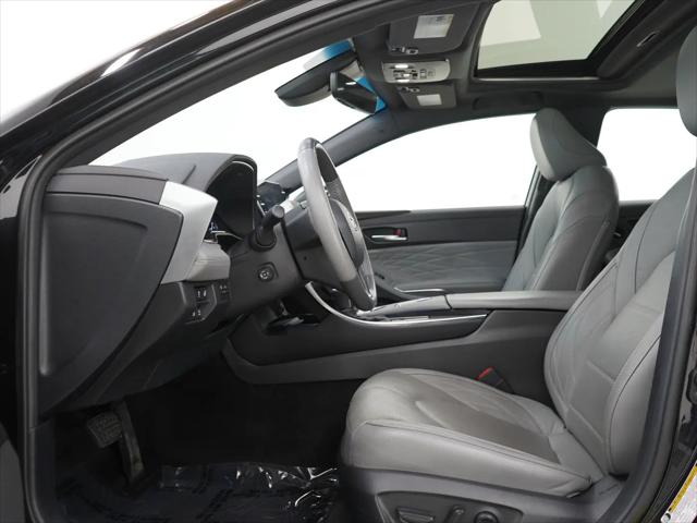 2021 Toyota Avalon Limited Hybrid