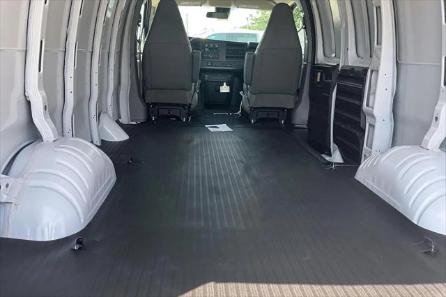 2026 GMC Savana Cargo 2500 Regular Wheelbase, Work Van, RWD