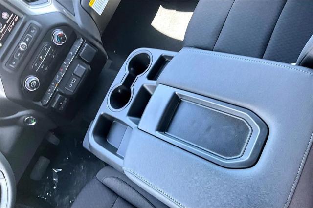 2026 Chevrolet Silverado 1500 4WD Crew Cab Short Bed Custom Trail Boss