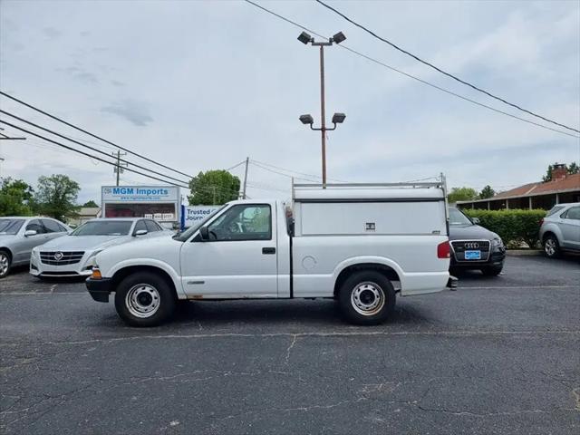 2002 Chevrolet S-10 Base