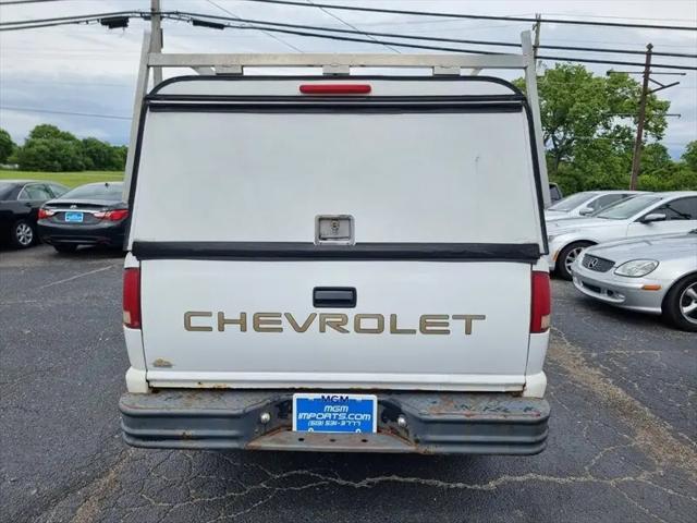 2002 Chevrolet S-10 Base