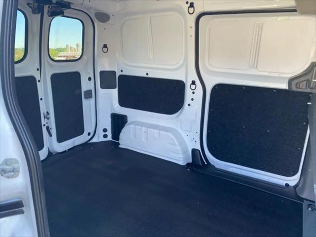 2021 Nissan NV200 Compact Cargo SV Xtronic CVT