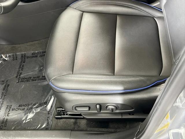 2025 Buick NV Sport Touring FWD