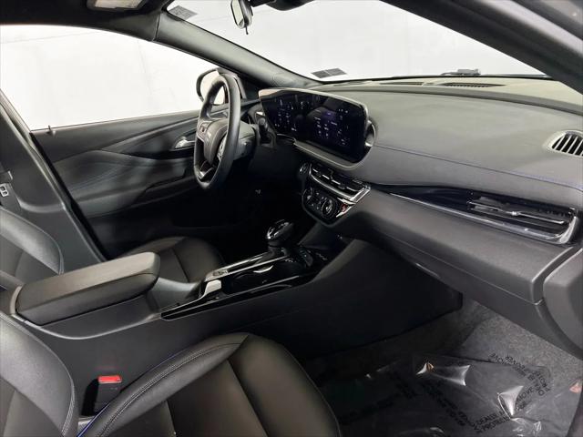 2025 Buick NV Sport Touring FWD