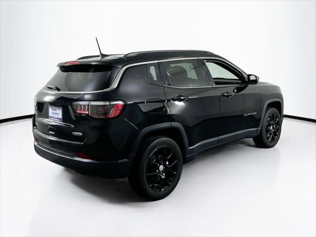 2023 Jeep Compass Latitude Lux FWD
