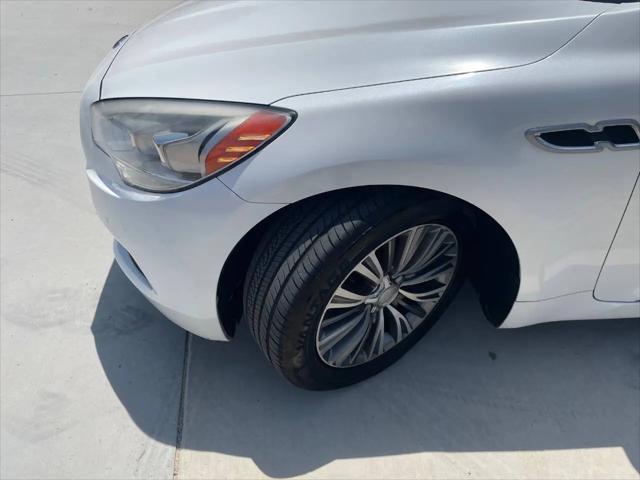 2016 Kia K900 Luxury 3.8L