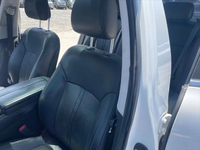 2016 Kia K900 Luxury 3.8L