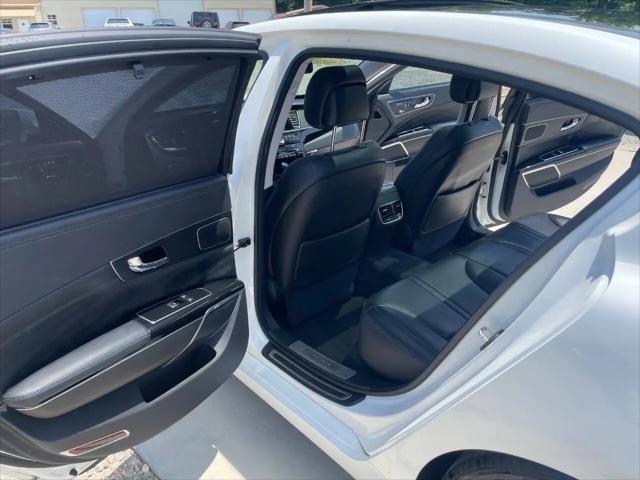 2016 Kia K900 Luxury 3.8L