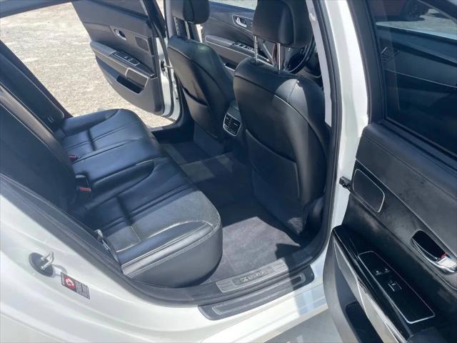 2016 Kia K900 Luxury 3.8L